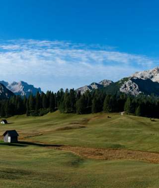 Panorama Plätzwiese am Dolomiten Höhenweg Nr. 3