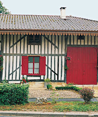 In Givry-en-Argonne befinden sich einige Fachwerkhäuser.