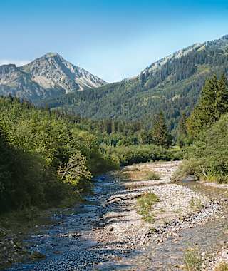 Ab der Rautbrücke tauchen wir ein in das idyllische und ruhige Retterschwangtal.