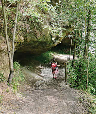 Durch die wildromantische Sandsteinschlucht.