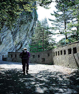 Festungsmauer bei der Luzisteig.