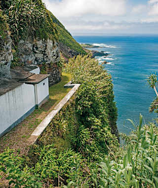 Exponierter Wanderweg.