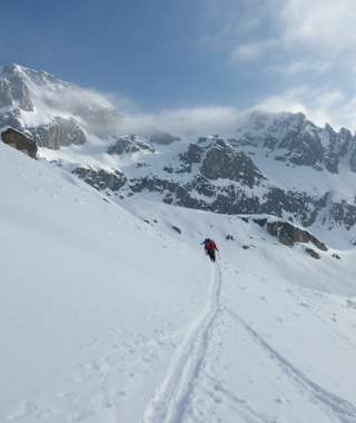 Aufstieg am Fusse des Sunnig Bergs