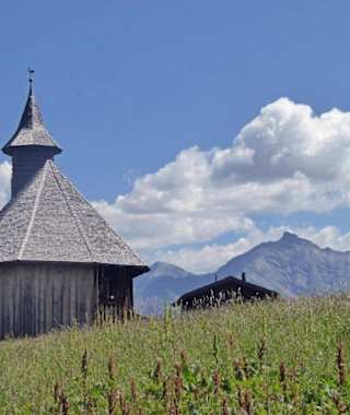 Holzkirche von Obermutten