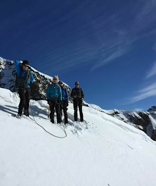 Kurze Verschnaufpause auf dem Weg zum Weissmies.