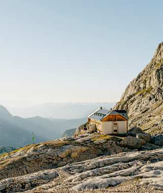 Die Adamekhütte am Dachstein