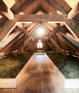 Heuboden auf der Alp Unterlauelen
