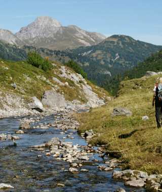 Am jungen Lech entlang des Lechwegs
