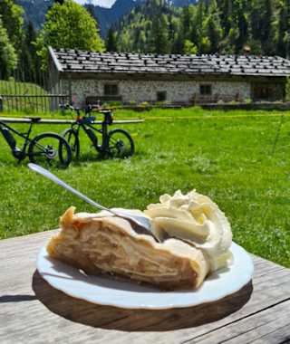 An solchen Köstlichkeiten kommt man praktisch nicht vorbei.