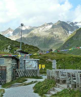 Blick von der Franz-Senn-Hütte in den Talschluss