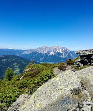Aussichtsreich vom Beginn an ist der Weg zum Mölbegg