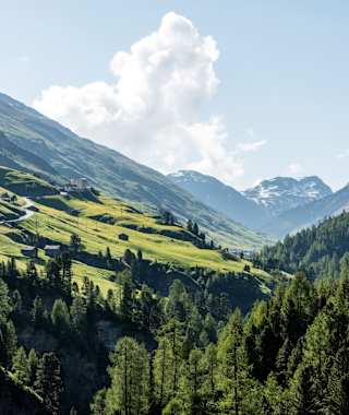 Blick in Averstal mit Cresta