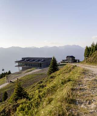Blick auf "Das Kofel" und das Patscherkofel Schutzhaus