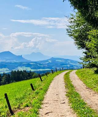 Blick Richtung Salzburg mit Staufen und Gaisberg