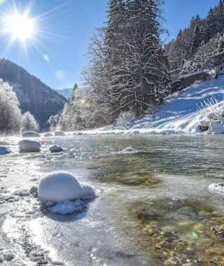 Brandenberger Ache im Winter bei Pinegg