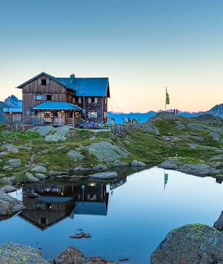 Die Bremerhütte ist Zwischenetappe auf der Gschnitztaler Hüttentour