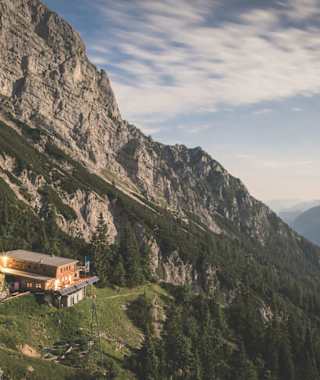 Das Buchsteinhaus an der Südseite des Buchsteinstockes