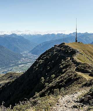 Berghütte Capanna Tamaro, Sendemast bei La Manera - Monte Tamaro