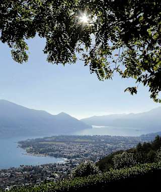 Die Aussicht von Collina Alta über den Lago Maggiore.