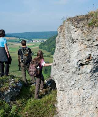 Schöne Felsen zwischen Dollnstein und Wellheim