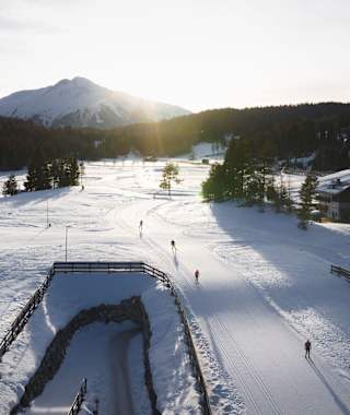 Langlaufen auf der Loipe A1 mit Blick Richtung Inntal