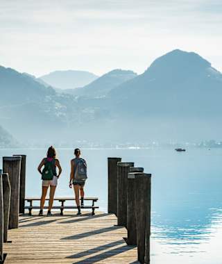 Aussicht von Alpnachstad auf den Vierwaldstättersee, Wanderung entlang des Waldstätterweg, Etappe 4 Luzern-Alpnachstad