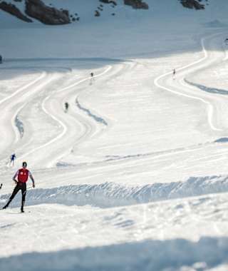 Die längste Gletscherloipe der Welt befindet sich am Dachstein.