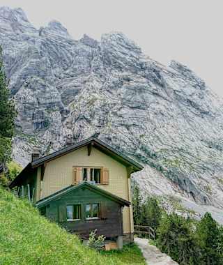 Die kleine Engelhornhütte