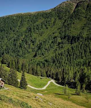 Das Fraganter Schutzhaus - hinten links