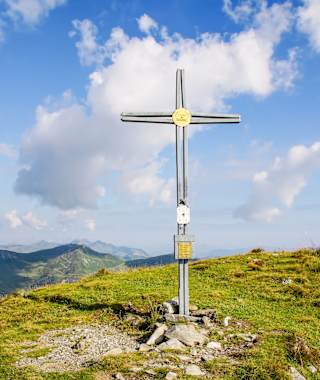 Der Gernkogel mit 2.175 m bietet ein herrliches Panorama.