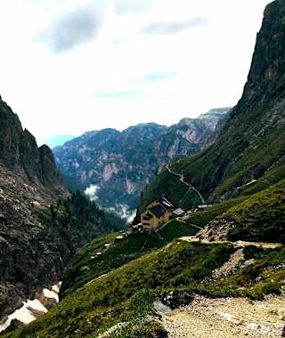 Blick auf die Grasleitenhütte
