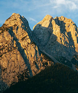 Kleiner und Großer Waxenstein im Morgenlicht
