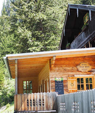 Die Grüne Wand Hütte im Stillupgrund