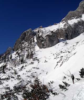 Im Rauchtal, Querung nach W auf 1.400 m