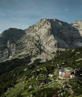 Hesshütte bei Nacht