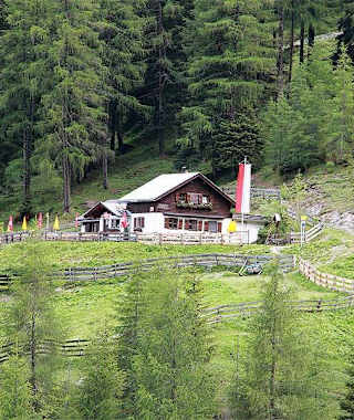 Hütte