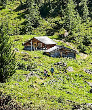 Auf dem Erlebniswanderweg von der Idalp nach Ischgl