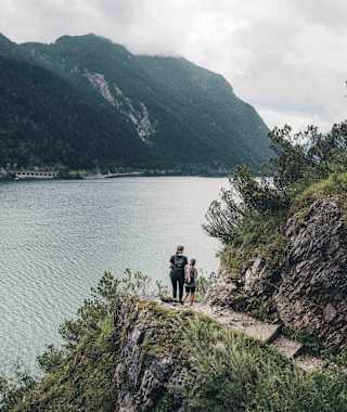Steig entlang des Achensees