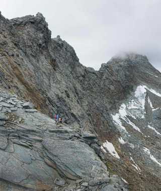 Mitterhorn Klettersteig oberhalb des Saastal im Wallis