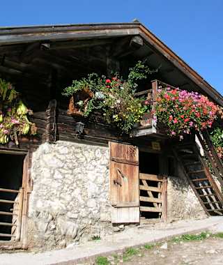 Die urige Walleralm am Wilden Kaiser