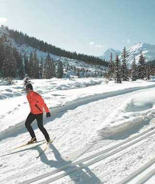 Langlaufen bei herrlichem Sonnenschein