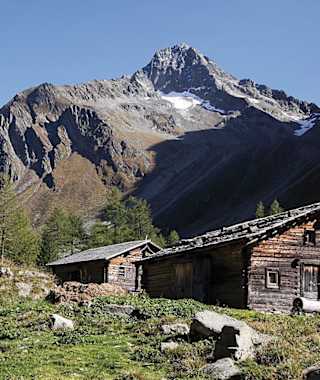 Lesachalmhütte mit Alpengasthaus Glödis Refugium
