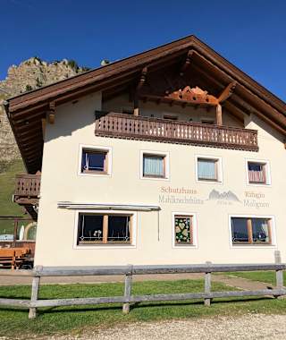 Die Mahlknechthütte lädt zur Einkehr ein.