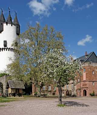 Schloss Steinheim und das Heimatmuseum