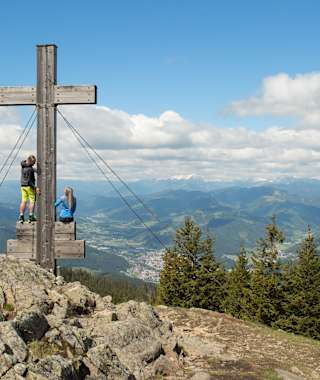 Am Gipfel des Rennfeld.