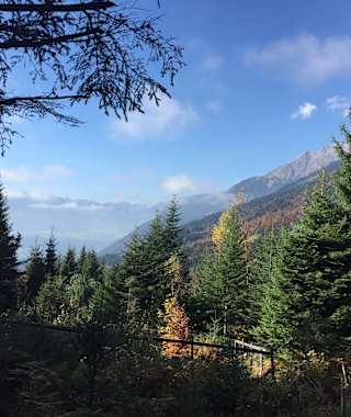 Rumer Alm im Herbst  - Blick ins Inntal