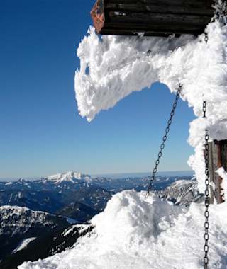 Blick vom Gipfel nach N, im Hintergrund der Ötscher