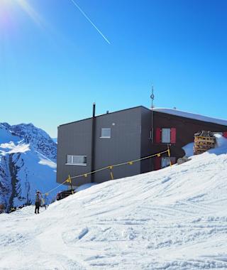 Die Silvrettahütte im Winter