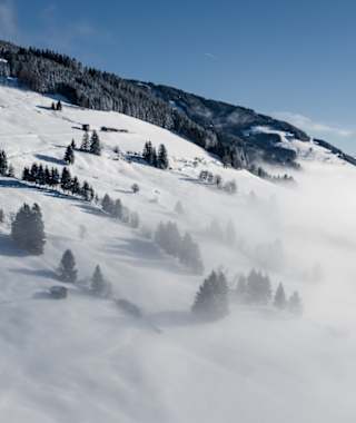 Die Skitour zur Hanglalm bietet traumhafte Weitblick auf die Kitzbühler Alpen.