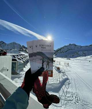 Praktische Infobroschüre zum Skitourenpark Pitztal 